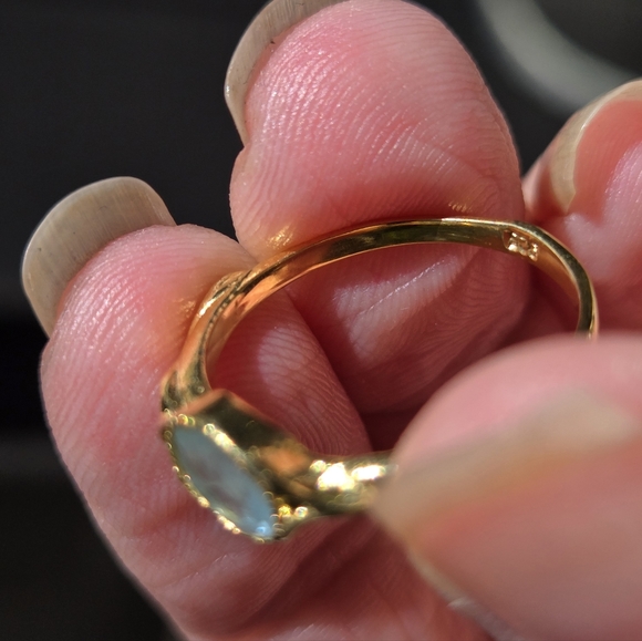 Aquamarine 1k 24k gold ring sz7.5 - Picture 6 of 11